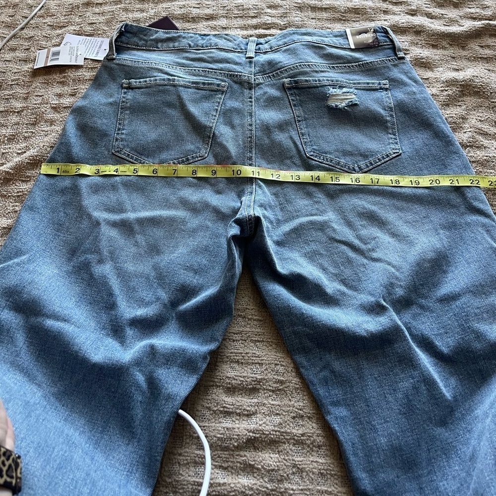 Gloria Vanderbilt NWT Boyfriend Jean distressed light wash jeans - Picture 13 of 14